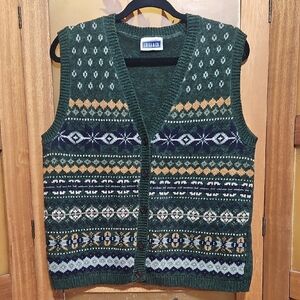 Fair Isle Pattern Knit Sweater Vest in Forest Green